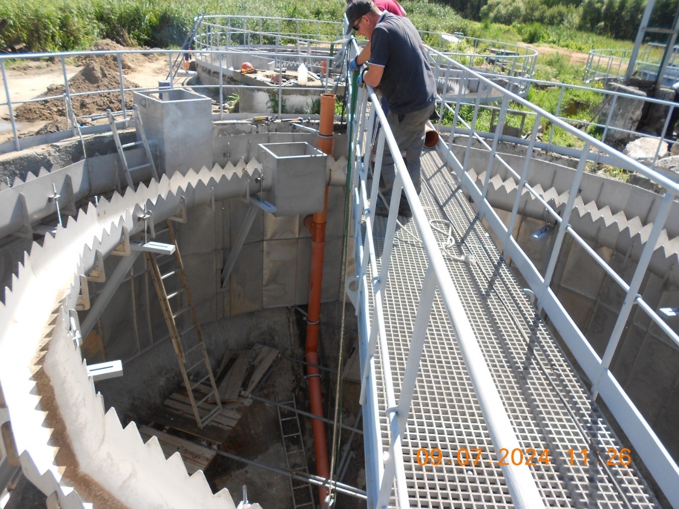 Устройство прохода для трубы ду 300 в стене отстойника 7.1 в г. Иваново